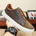 Premium bruine en olijfgroene leren sneakers met dikke witte rubberen zool voor heren casual mode - 38 / Casual Loafers (9158) / Bruin