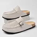 Atmungsaktive Herren Clogs in Off-White mit perforiertem Design für den Sommer Freizeit - 38 / Sandfarben