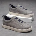 Mocassini casual grigi da uomo con cinturini elastici blu e suola in corda intrecciata - 38 / Mocassini alla Moda Coreana (6031) / Grigio