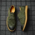 Scarpe classiche brogue da uomo in camoscio verde oliva con dettagli a coda di rondine - 38 / Scarpe in Pelle Casual Brogue (ML-3058) / Verde militare