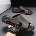 Heren slippers van bruin echt leer met een antislipzool en stijlvolle rode accenten - 38 / Khaki (1122)