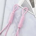 Gedetailleerd overzicht van roze 5 mm gevlochten polyester koord voor DIY lanyards en hangers - Gevlochten Knoop Hanger / Roze