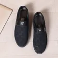 39 / Blau (Slipper-Stil)