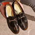 Premium men's British style brown patent leather loafers with gold horsebit buckle - 40 / Gradient Brown