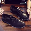Breathable black men's casual loafers with elastic quick-lace and white sole stitching - Black