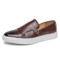 Stijlvolle bruine heren loafers van leer met dubbele gesp en een stevige witte zool - 38 / Bruin