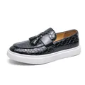 Mocasines negros de hombre con borlas, textura de cocodrilo y suela blanca gruesa - 38 / Estilo de Borla con Patrón de Cocodrilo (8509) / Negro