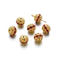 Cuentas espaciadoras redondas huecas de 10mm con diamantes rojos para la creación de joyas DIY - 10 Pcs/Pack (9.5x10mm) / Dorado Rojo