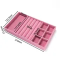 Gedetailleerde afmetingen van de roze fluwelen sieradentray voor ringen en oorbellen - 3-in-1 / 1 Stuks/Verpakking (123.5x210x23.5mm) / Roze
