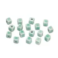 Lose mintgrüne glasierte Keramik-Würfelperlen für DIY-Handgefertigten Armbandschmuck - 20er Set / Hellgrün