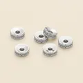Separadores redondos de cobre plateado con microcirconitas para pulseras de DIY - 4mm (1 Pieza) / Oro blanco