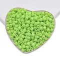 Perline in vetro a botte verde brillante per la creazione di gioielli fai-da-te fatti a mano. - Verde