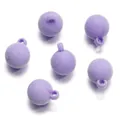Vue détaillée de perles rondes floquées violettes avec boucle pour accessoires DIY. - Lot de 5 (15.5x20mm) / Violet