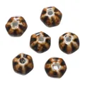 Perle esagonali in ceramica smaltata marrone e bianco per la creazione di bracciali fai da te - Stile 01 (Forma rotonda piatta esagonale) / Confezione da 4 (circa 11,5x12 mm)