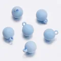 Perle rotonde floccate azzurro pastello con occhiello per creazioni di gioielli DIY - Confezione da 5 (15.5x20mm) / Blu