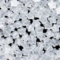 Nahaufnahme von mattierten weißen Stern-Glasperlen für DIY-Schmuckzubehör Handwerk - Weiß
