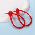Ein Paar rote Silikon-Kabelbinder mit Perlenstruktur für Kabel und Taschen. - Pflaumenblüte / 2 Stück/Set / Rot