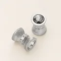Elegantes cuentas espaciadoras de reloj de arena plateadas con circonita para joyería DIY - Estilo A (Reloj de Arena con Rayas Diagonales) / 2 Piezas (7x9mm) / Plateado