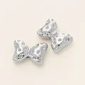 Perline distanziatrici a forma di fiocco argento per gioielli e braccialetti fatti a mano - Stile B (Fiocco Texturizzato) / 2 Pezzi (10.5x15mm) / Oro bianco