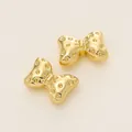 Perlina distanziatrice a fiocco placcata oro 18 carati per creazione gioielli fai-da-te - Stile C (Fiocchetto Texturizzato) / 2 Pezzi (7x10mm) / Oro 18K