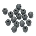 Eine Sammlung runder massiver grau lackierter Holzperlen mit geraden Löchern für DIY-Schmuck - 50 Stück/Packung (10mm/Loch 2.5mm) / Grau