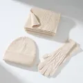 Ensemble d'hiver 3 pièces en pure laine : écharpe, bonnet et gants en blanc crème - Ensemble Beige / Taille unique / Beige
