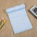 Lichtblauwe ademende zijden koelmat voor honden en katten met schattig banaanpatroon - Blauw / Groot: 80*60cm