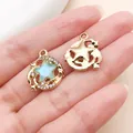 Gros plan du pendentif en alliage d'étoile irisée avec strass pour bijoux DIY - Étoile Arc-en-ciel / 1 Pièce (19x16x5mm) / KC Or Bleu (28162)