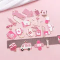 Set aus rosa medizinischen Emaille-Anhängern mit Krankenschwesterhut für DIY-Schmuck - Drip Oil Rosa Medizinische Serie 20 Stile Set (SN1762)