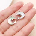 Colgantes de delfín de aleación para joyería DIY, collares y pulseras artesanales. - Delfín Iridiscente (28152) / 1 Pieza / Verde
