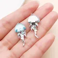 Colgantes de medusa en esmalte azul claro para crear joyas DIY y collares creativos - Medusa con Purpurina Fina (28160) / 1 Pieza / Azul