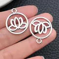 Pendentif lotus évidé argent antique pour la création de bijoux DIY yoga et zen. - Lotus de Yoga Rond en Argent Antique (7974)