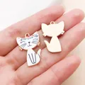 Enamel cat pendant with floral crown and gold-plated back for DIY jewelry accessories - Alloy Mechanical Cat (19135) / 1 Piece/Pack (26x17mm) / White with Wreath