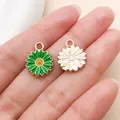 Breloques marguerites en émail vert pour la création de bijoux DIY et boucles d'oreilles - Petite Marguerite (14790) / Paquet de 1 Pièce (13x16mm)