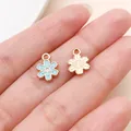Lichtblauwe emaille madeliefje bloem bedeltjes met rose goud plating voor DIY sieraden - Bloem (14771)