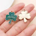 Pendentif trèfle en émail vert avec inscription Irish pour la création de bijoux - Trèfle Chanceux IRISH (18450) / 1 Pièce (19x24mm) / Vert
