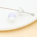 Κοντινή λήψη από γυάλινες χάντρες λωτού 10x7mm για χειροποίητα DIY κοσμήματα και καρφίτσες. - Διάφανο Λευκό AB Λωτός (26747)