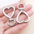 Silberner herzförmiger Karabinerhaken aus Zinklegierung für DIY-Schlüsselanhänger-Zubehör - Herz-Karabinerverschluss (24787) / 1 Stück (4.2x2.6x0.5cm) / Silber