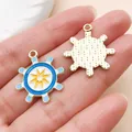 Detailansicht nautischer Emaille-Schiffsradanhänger für die DIY-Schmuckherstellung - Blaues Emaille Steuerrad (27416) / 1 Stück/Packung (24x21mm)