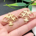 Macro detail of golden bamboo leaf fan charms for DIY jewelry and hair accessories - Bamboo Leaf Fan (22454) / 1 Piece/Pack (30x27mm) / KC Gold