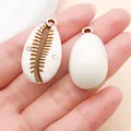 Colgantes de concha acrílica con patrón y blanco para joyería DIY - Colgante de Concha Marina (27375) / 1 Pieza (32x17mm) / Blanco