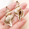 Colgantes vintage de acrílico con forma de caracola marrón y blanco para joyas de playa DIY - Caracola de Simulación (27382) / 1 Pieza/Paquete (45x22mm) / Marrón