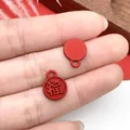 Vista detallada de colgante rojo con personaje Fu para joyería de bricolaje - Colgante de Carácter de Fortuna Rojo (21576) / 1 Pieza (13x10mm)