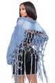 Détail de la vue arrière d'une veste en jean pour femmes avec un design à franges en filet. - S / Hauts / Bleu clair