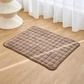 Zachte bruine flanellen huisdiermat met geruite gewatteerde textuur voor honden katten - 30*40cm / Bruin