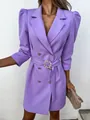 Dettaglio squisito di abito blazer lavanda con maniche a sbuffo e fibbia di cintura - Taglia S / Vestiti / Violetto