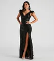 Detalle de lentejuelas negras y plumas en los hombros de este elegante vestido de noche - S / Vestidos / Negro