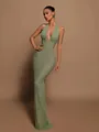 Elegante vestido de noche largo con lentejuelas verdes y cuello halter para eventos gala - S / Vestidos / Verde