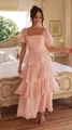 Abito lungo rosa a balze con maniche a sbuffo, scollo quadrato e tessuto operato - XS / Vestiti / Rosa