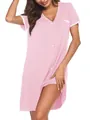 Elegantes Damen Nachthemd mit V-Ausschnitt, kurzen Ärmeln und rosa Kontrastbesatz - S / Kleider / Rosa